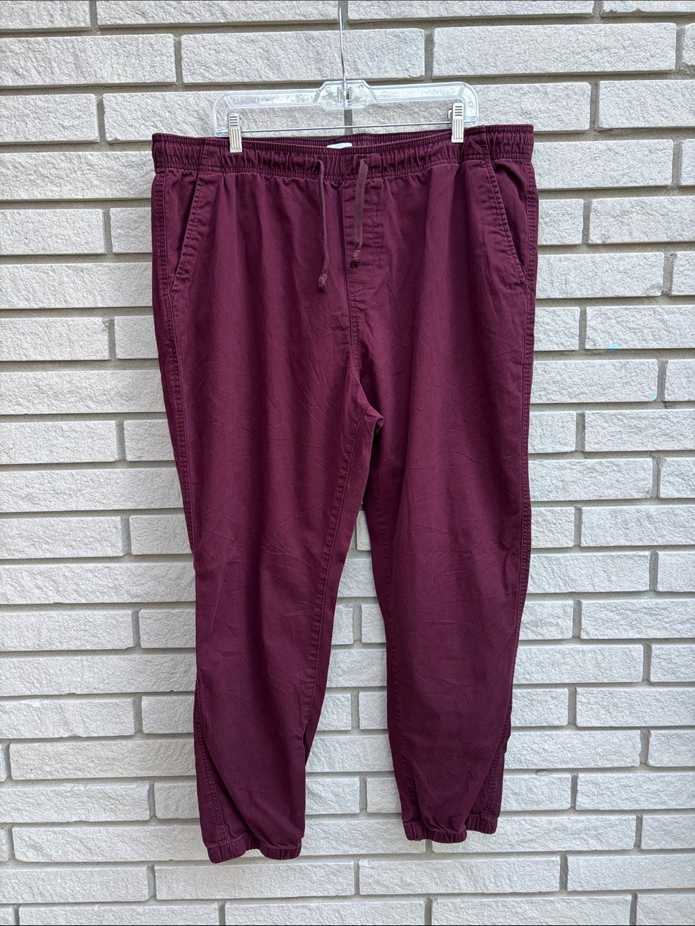 Old Navy Men's Drawstring Joggers - Burgundy